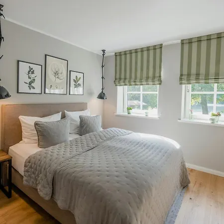 Σπίτι διακοπών Forestry Chic Flat With And Forest View *